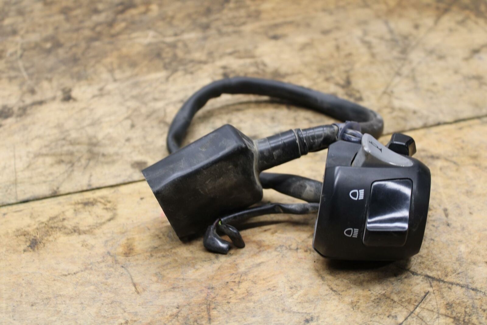 16-18 HONDA CBR500R LEFT CLIP ON HANDLE HORN SIGNALS SWITCH SWITCHES BB345