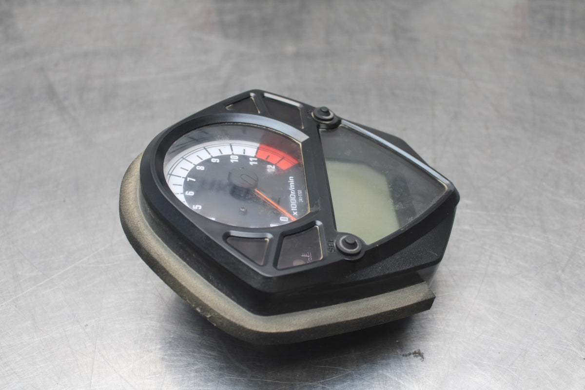 06 SUZUKI SV650S SPEEDO TACH GAUGES DISPLAY CLUSTER SPEEDOMETER TACHOMETER BB783