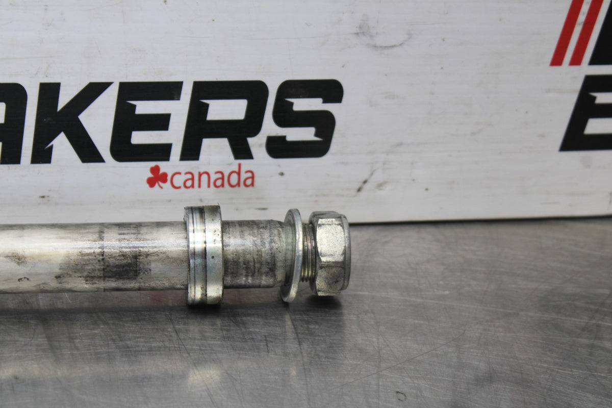 17 YAMAHA YZF R6 REAR AXLE BACK WHEEL RIM PIVOT BOLT AXEL BB922