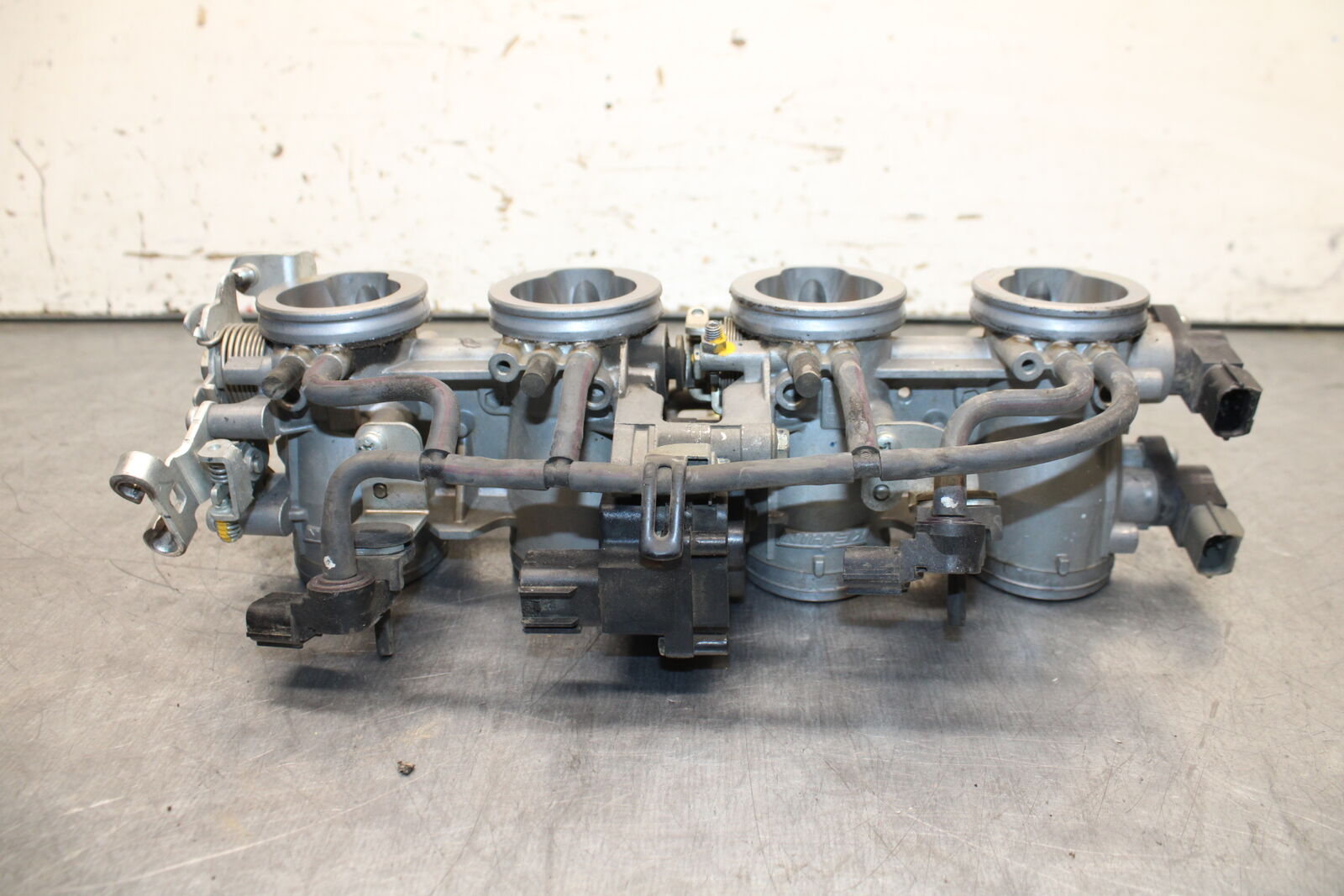 12-13 KAWASAKI Z1000 MAIN FUEL INJECTORS / THROTTLE BODIES BB743