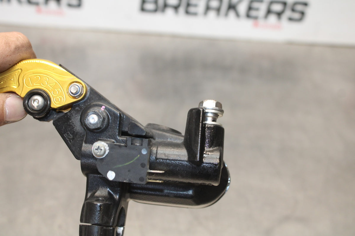 24-25 KAWASAKI NINJA 500 ABS FRONT BRAKE MASTER CYLINDER w/ LEVER BB899