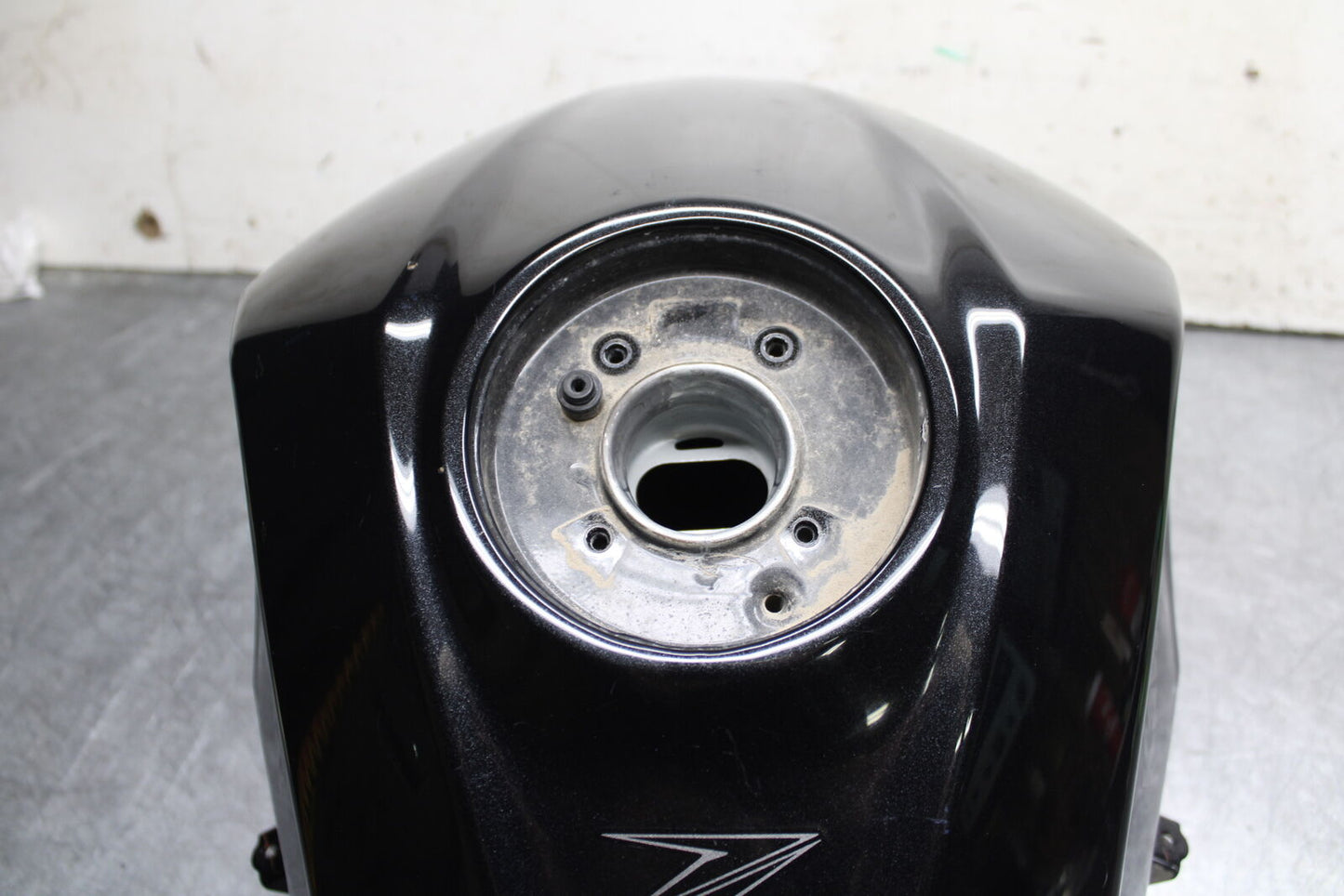 19-22 KAWASAKI Z400 GAS TANK FUEL CELL PETROL RESERVOIR BB708