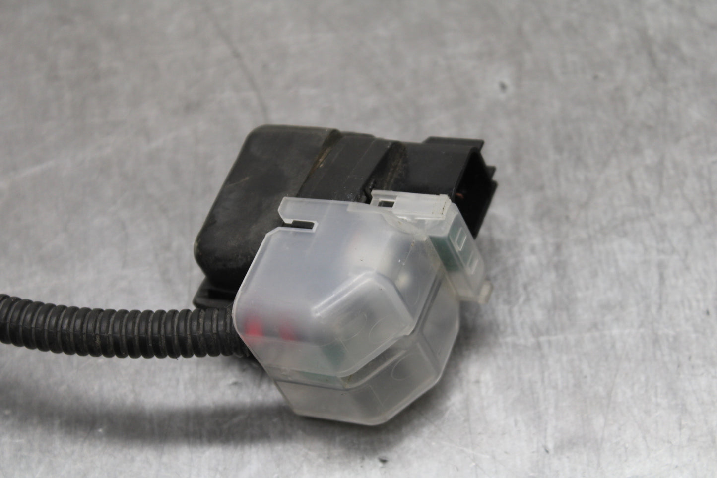09 SUZUKI GSXR600 ENGINE STARTER RELAY STARTING MOTOR SWITCH BB759