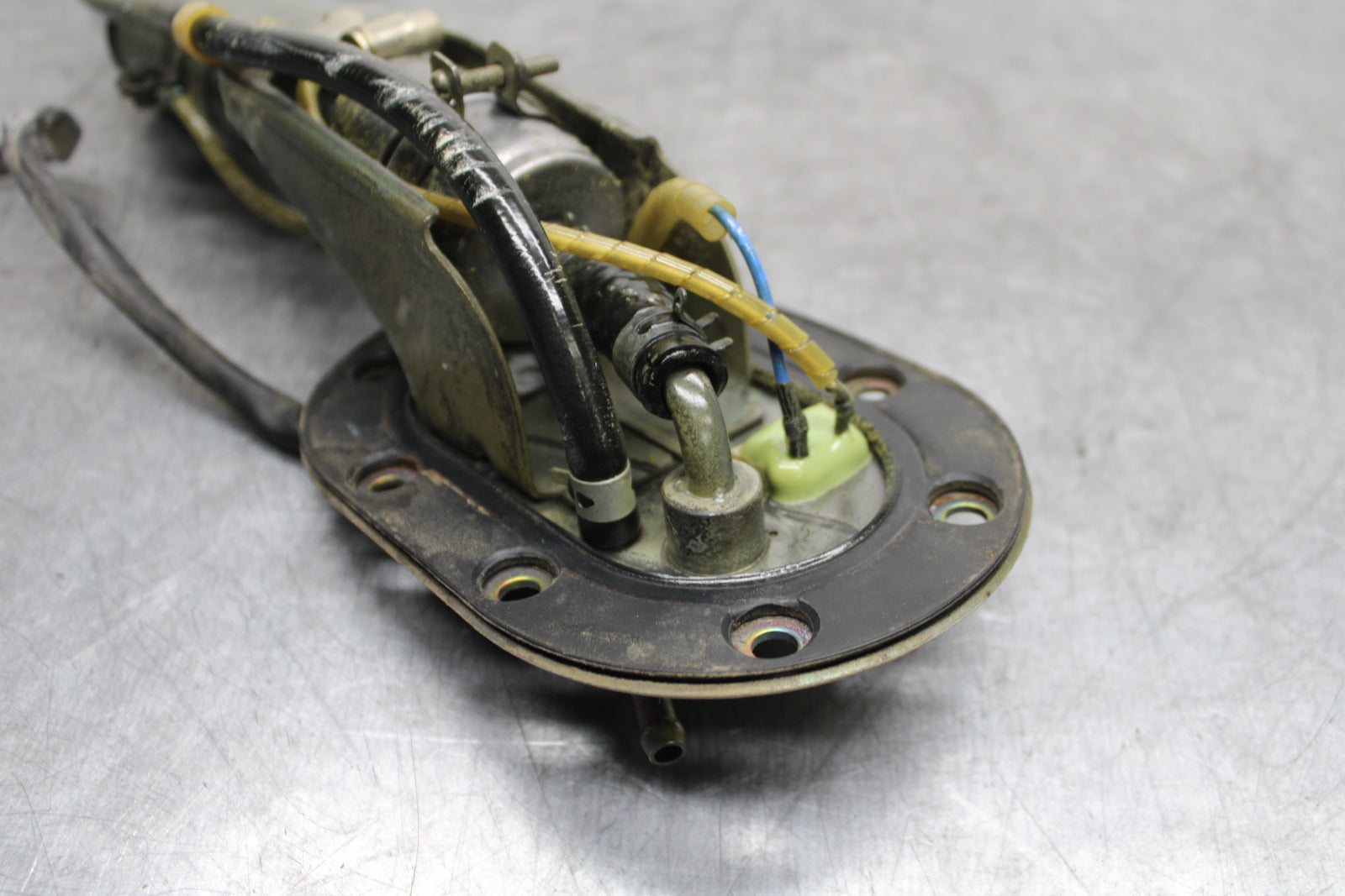 02-04 HONDA VTX1800S FUEL GAS PUMP BB712