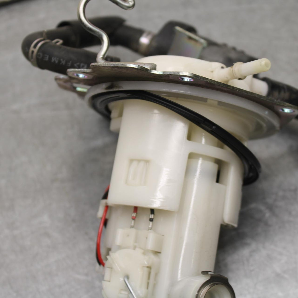 15-18 HONDA CB300FA FUEL PUMP GAS PETROL SENDER UNIT BB646