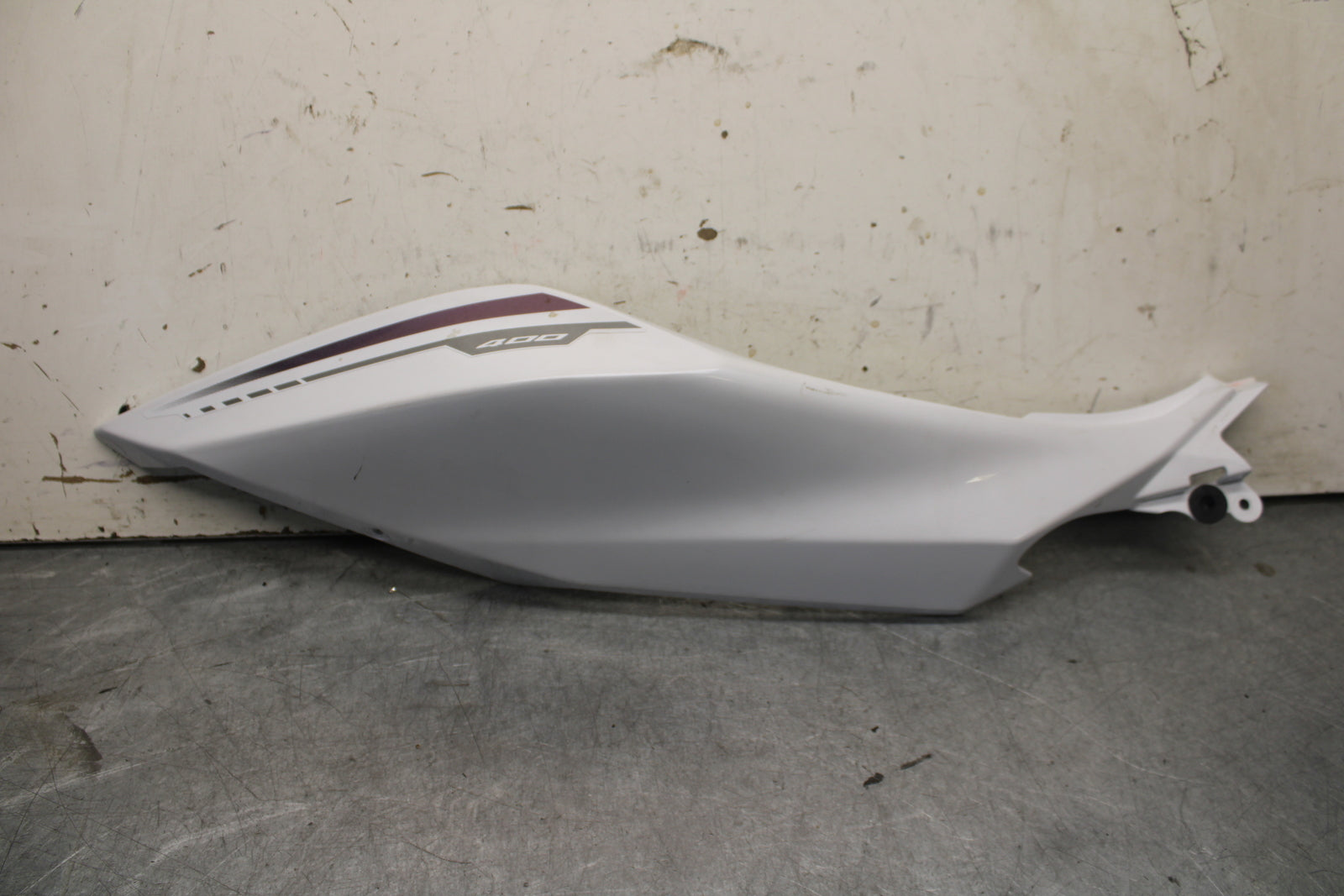 18-23 KAWASAKI NINJA 400 RIGHT REAR BACK TAIL FAIRING COWL SHROUD BB660