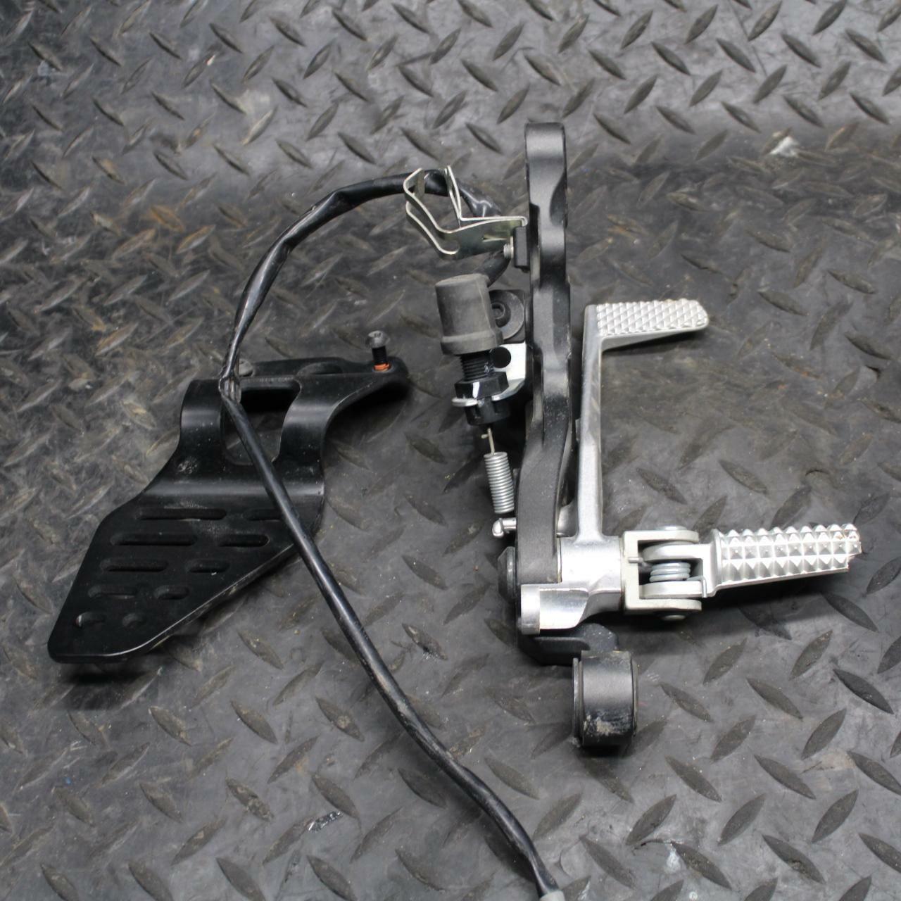 08-16 YAMAHA YZF R6 RIGHT REARSET REAR SET DRIVER FOOT PEG REST STOP BB209