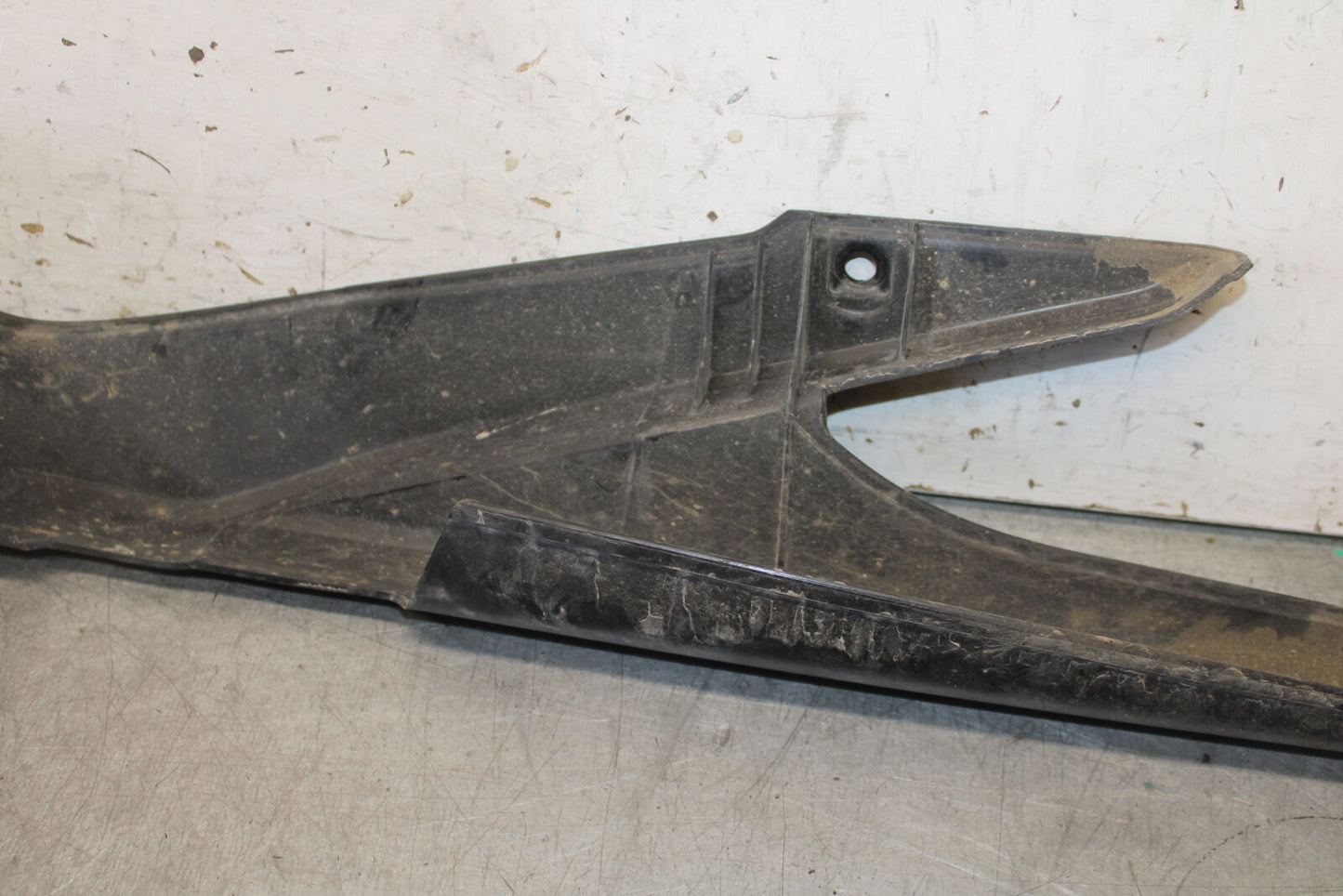 13-15 HONDA CBR500R REAR BACK DRIVE CHAIN GUARD COVER SHIELD 40510-MGZ-J00 BB704