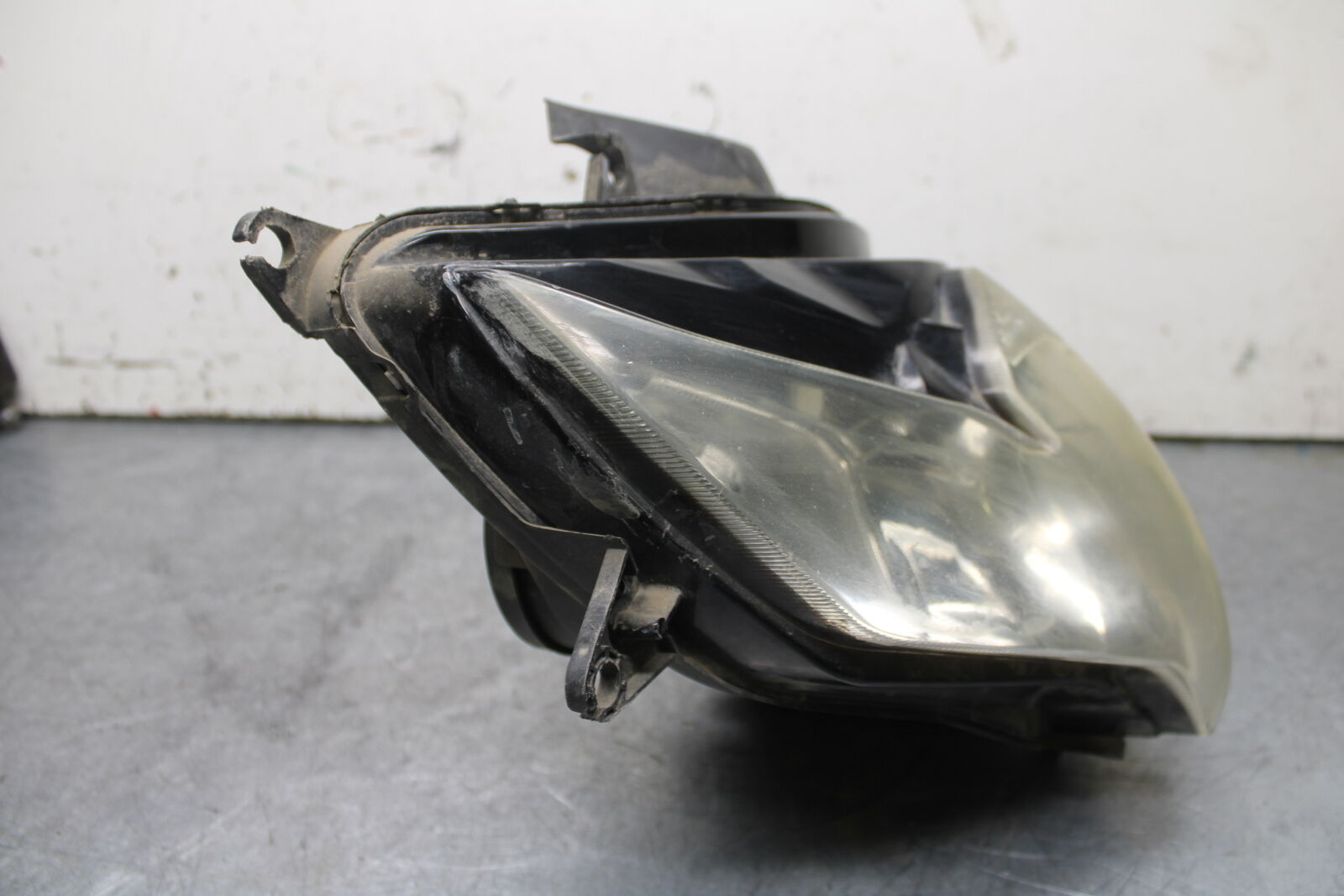 08-10 SUZUKI GSXR 600 FRONT HEADLIGHT HEAD LIGHT LAMP  BB721