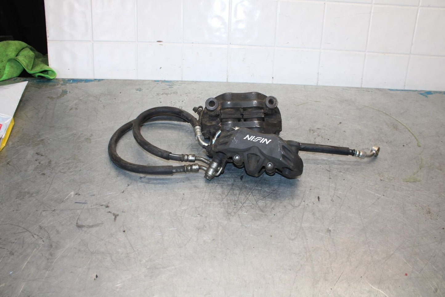 06-07 KAWASAKI NINJA ZX14R RIGHT LEFT FRONT BRAKE CALIPER SET PAIR CALIPERS bb43