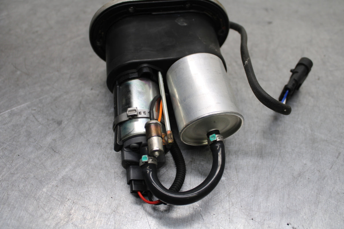 10-11 APRILIA RSV4 R FUEL PUMP GAS PETROL SENDER UNIT BB120