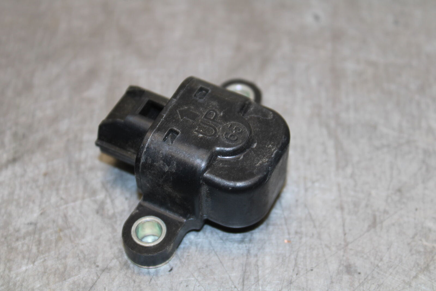 19-23 KAWASAKI NINJA ZX6R TIP OVER BANK ANGLE CRASH SENSOR SWITCH  BB701