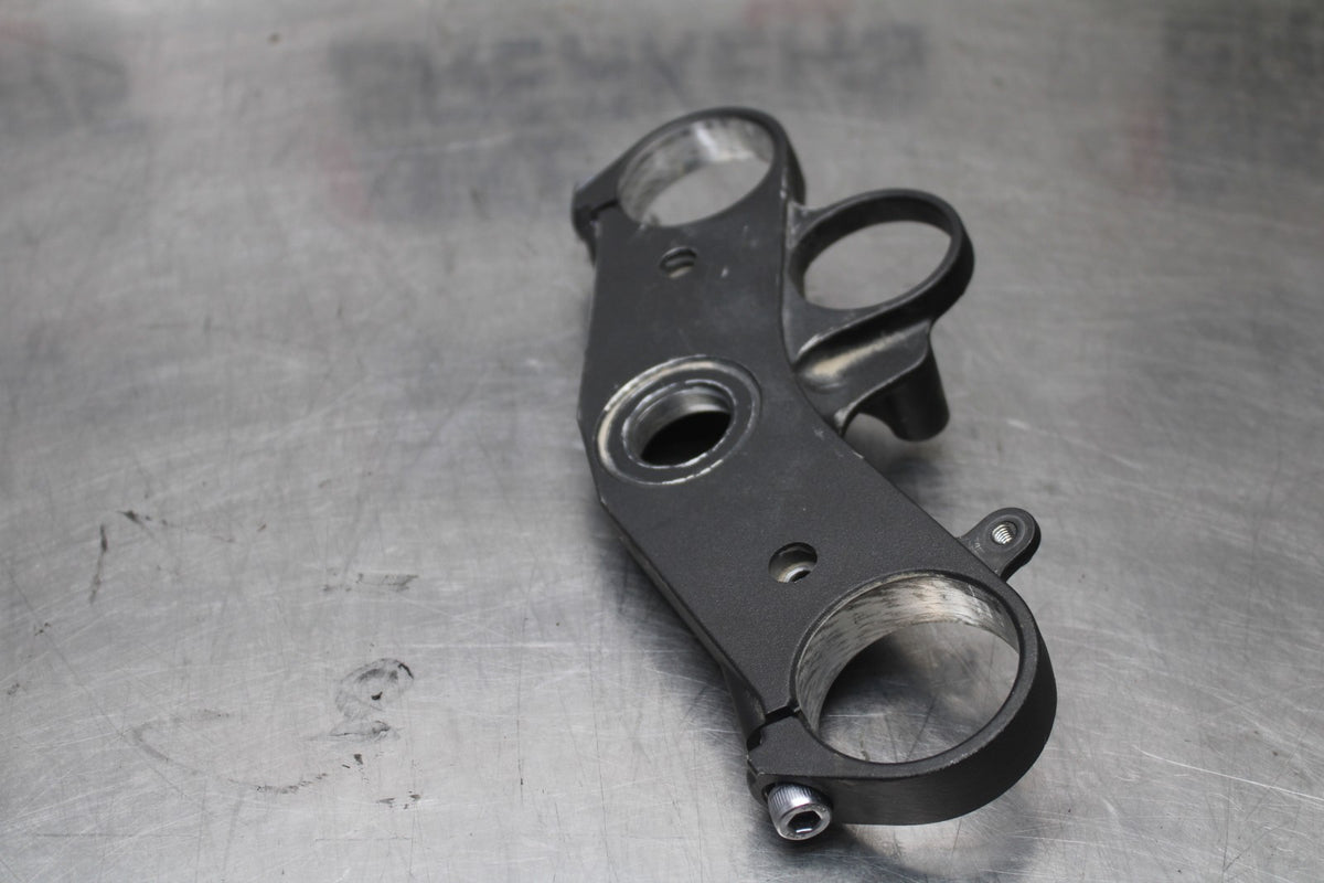 17 YAMAHA YZF R6 FORKS UPPER TRIPLE TREE CLAMP BB922