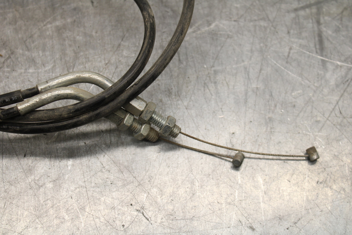 08-10 SUZUKI GSXR 600 THROTTLE CABLES LINES  BB721