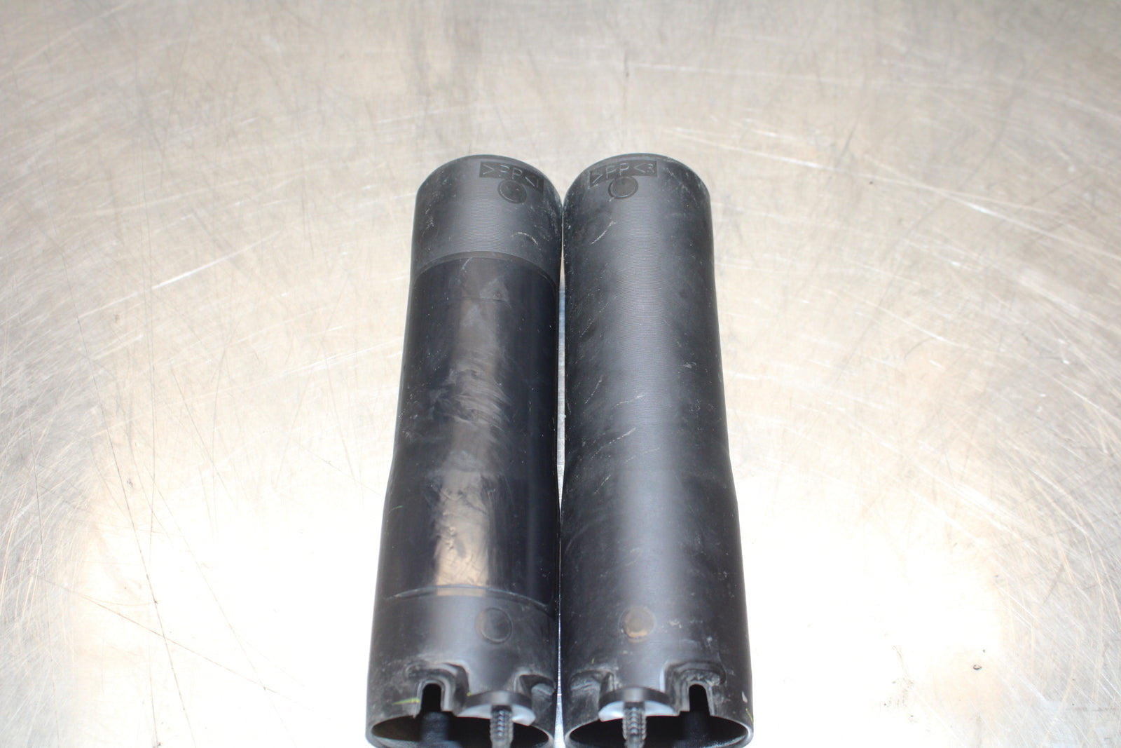 14-17 YAMAHA FZ07 FRONT FORK COVER GUARD SET PAIR BB162