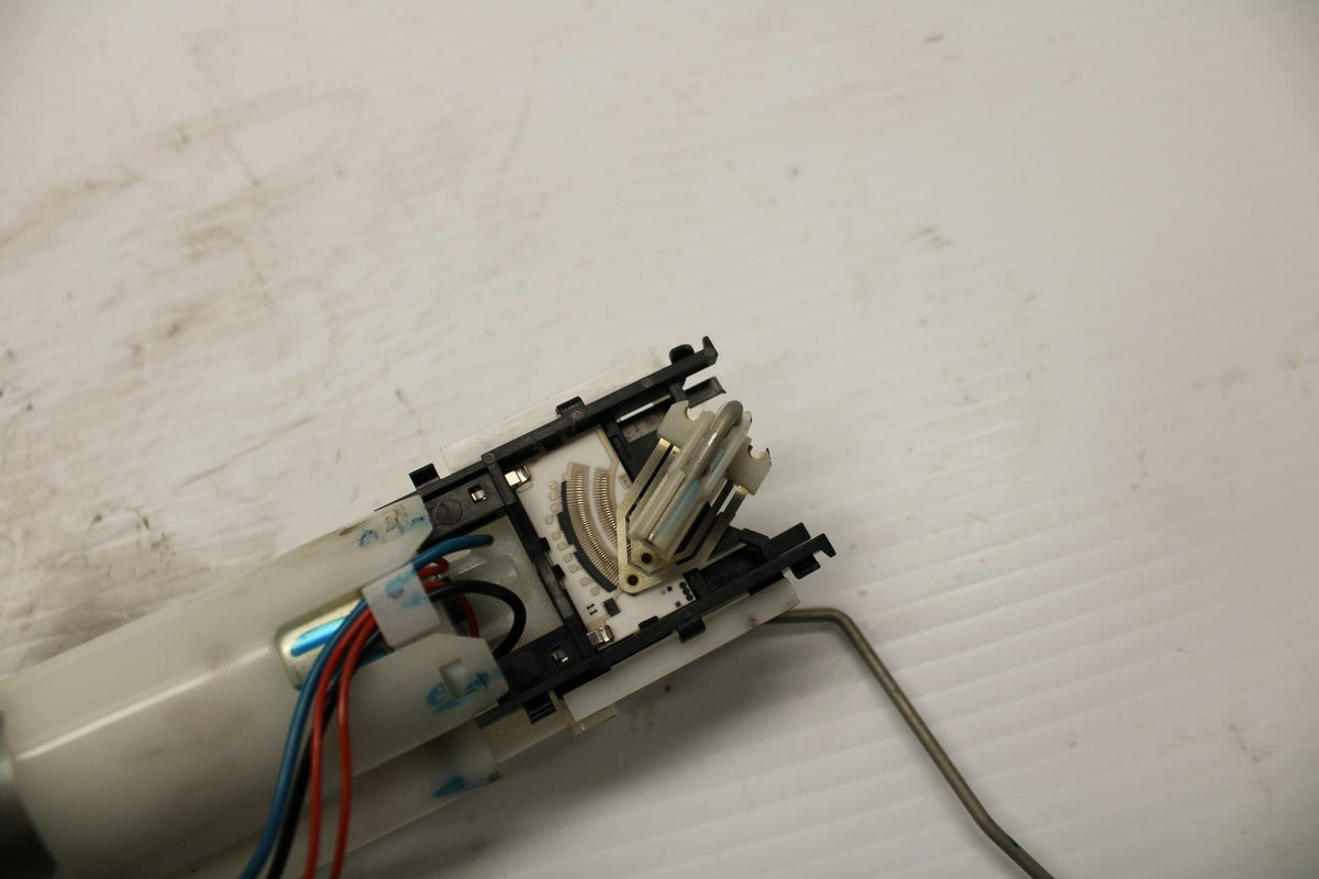 18-20 HUSQVARNA VITPILEN 401 FUEL PUMP GAS PETROL SENDER UNIT BB248