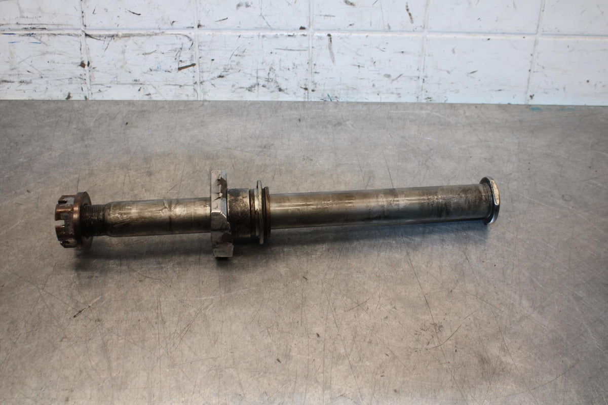2001 Suzuki GSXR750 REAR AXLE BACK WHEEL RIM PIVOT BOLT AXEL 64711-33E10 BB553