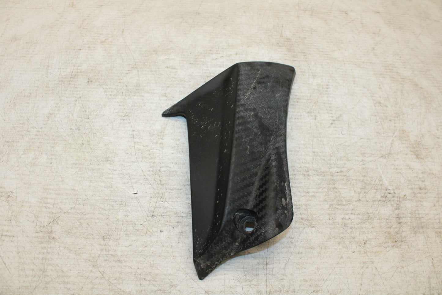 11-19 SUZUKI GSXR600 RIGHT FRAME SIDE COVER COWL PANEL TRIM BB371