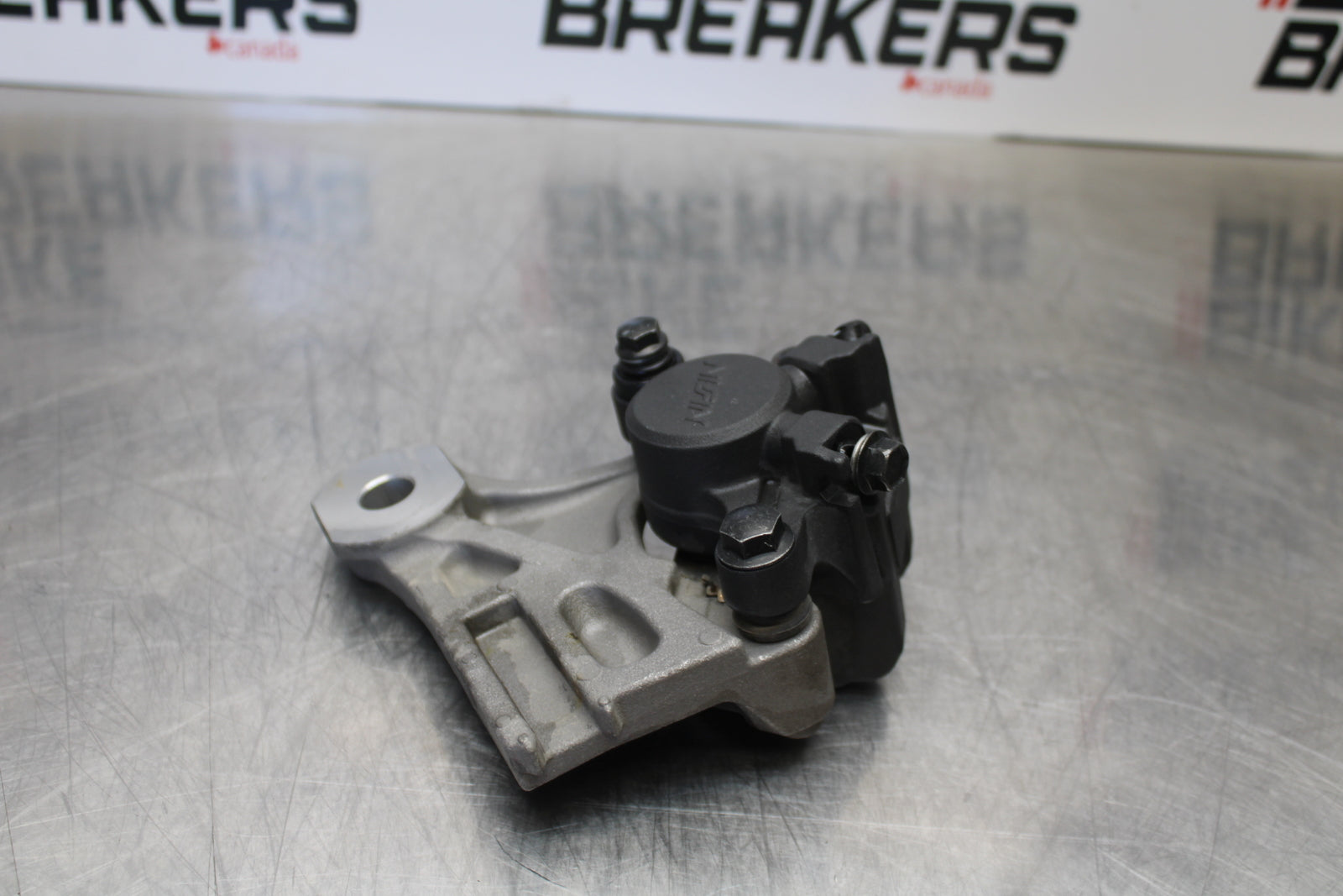 09-15 YAMAHA FZ6R REAR BACK BRAKE CALIPER W MOUNT BRACKET BB161