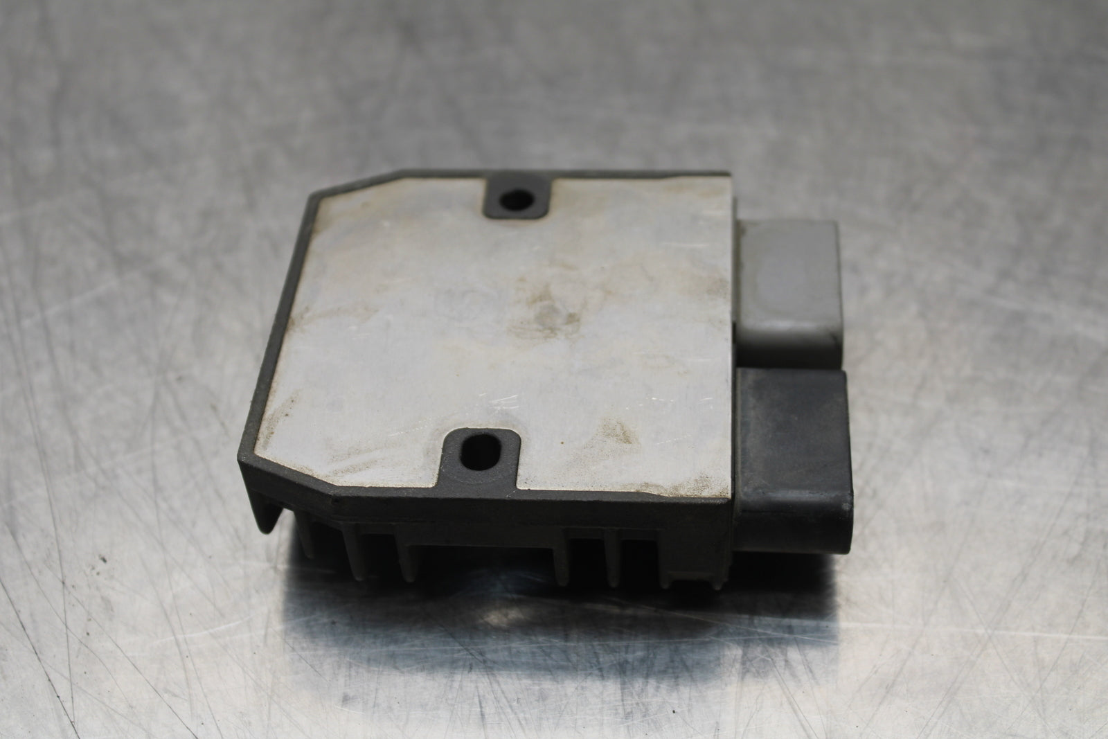 04-05 KAWASAKI NINJA ZX10R RECTIFIER VOLTAGE REGULATOR BB163