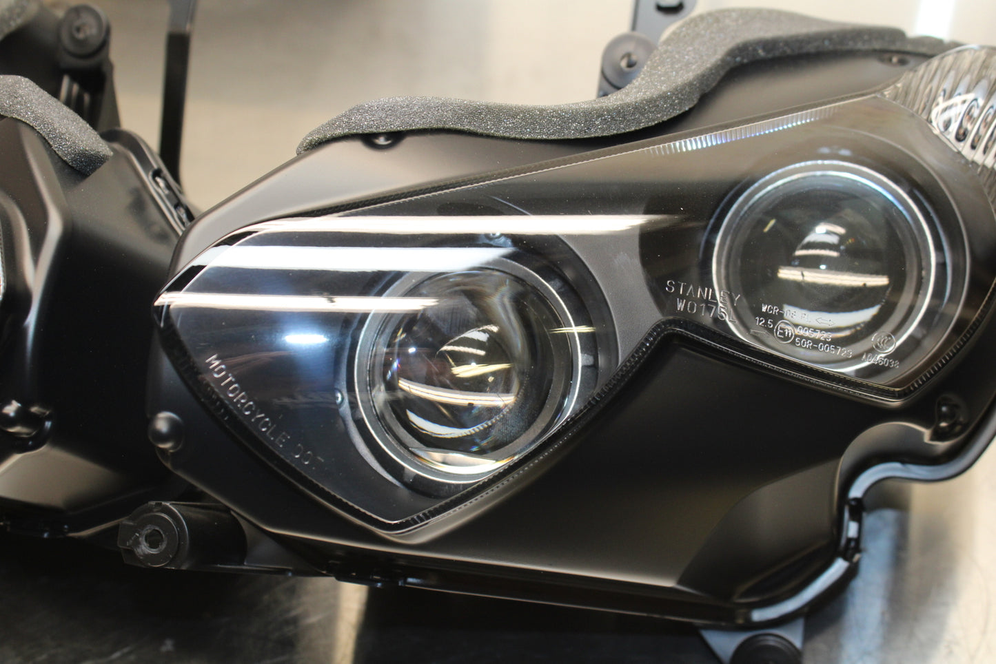 23-24 KAWASAKI NINJA ZX14R NEW!!! FRONT HEADLIGHT HEAD LIGHT LAMP BB141