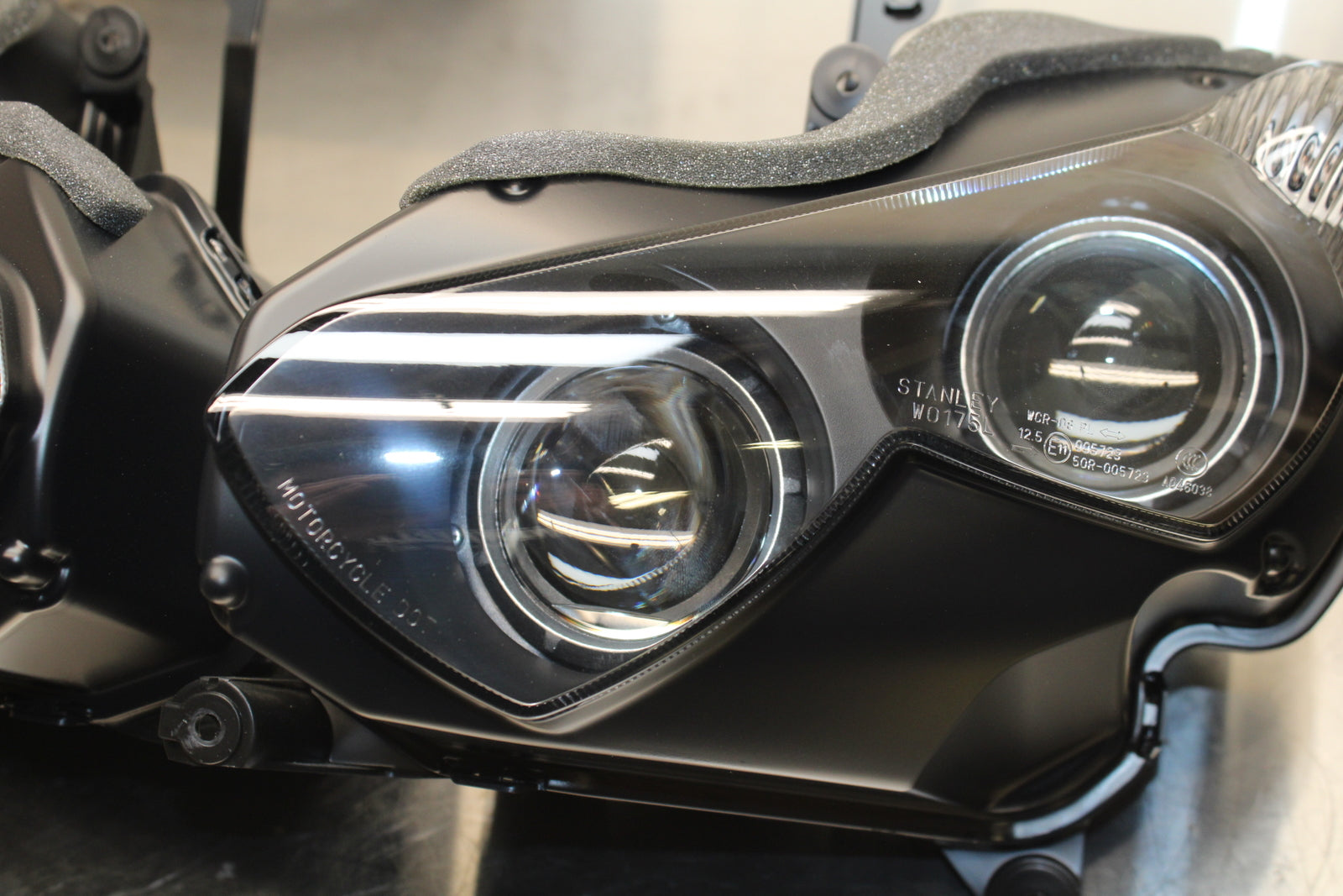 23-24 KAWASAKI NINJA ZX14R NEW!!! FRONT HEADLIGHT HEAD LIGHT LAMP BB141