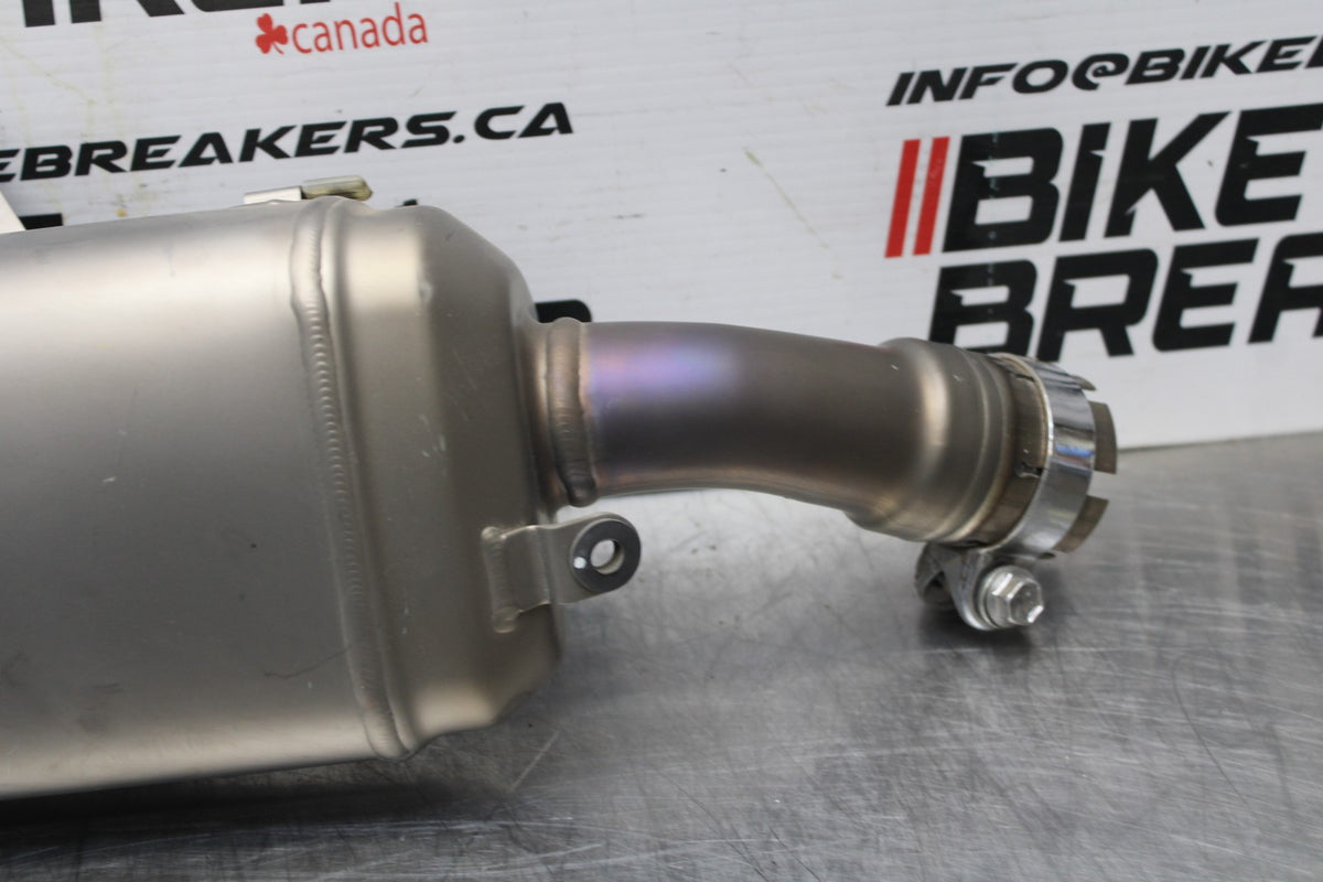 11-24 SUZUKI GSXR750 EXHAUST PIPE MUFFLER SLIP ON CAN SILENCER BB630