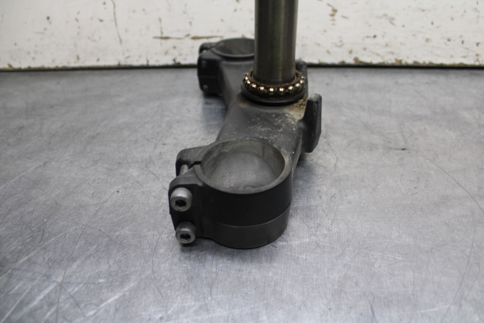 12-13 KAWASAKI Z1000 FRONT FORKS CLAMP LOWER TRIPLE TREE STEM BB743