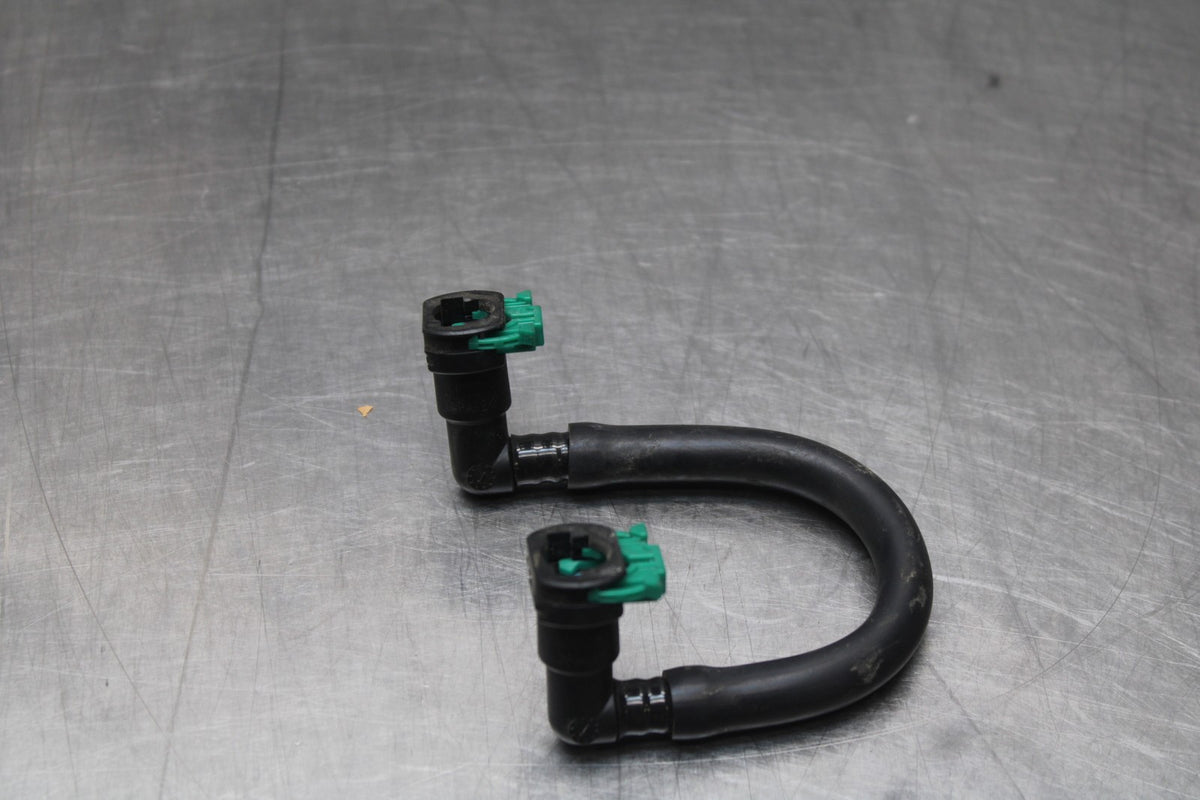 11-24 SUZUKI GSXR750 FUEL HOSE GAS LINE TUBE PIPE BB810