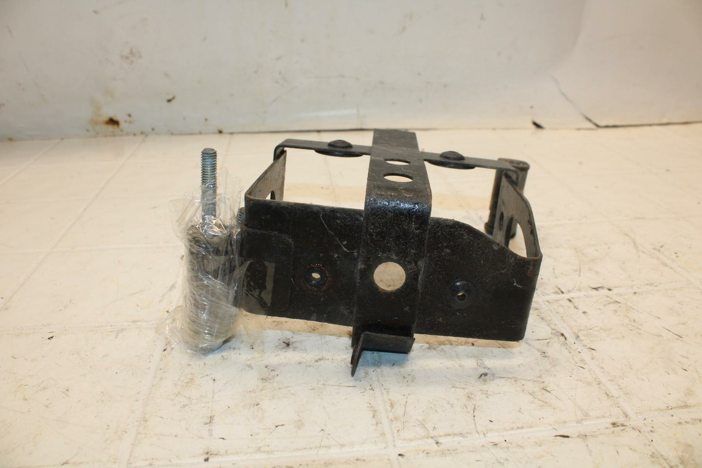 72 HONDA CB500 K1 BATTERY TRAY BOX BB24