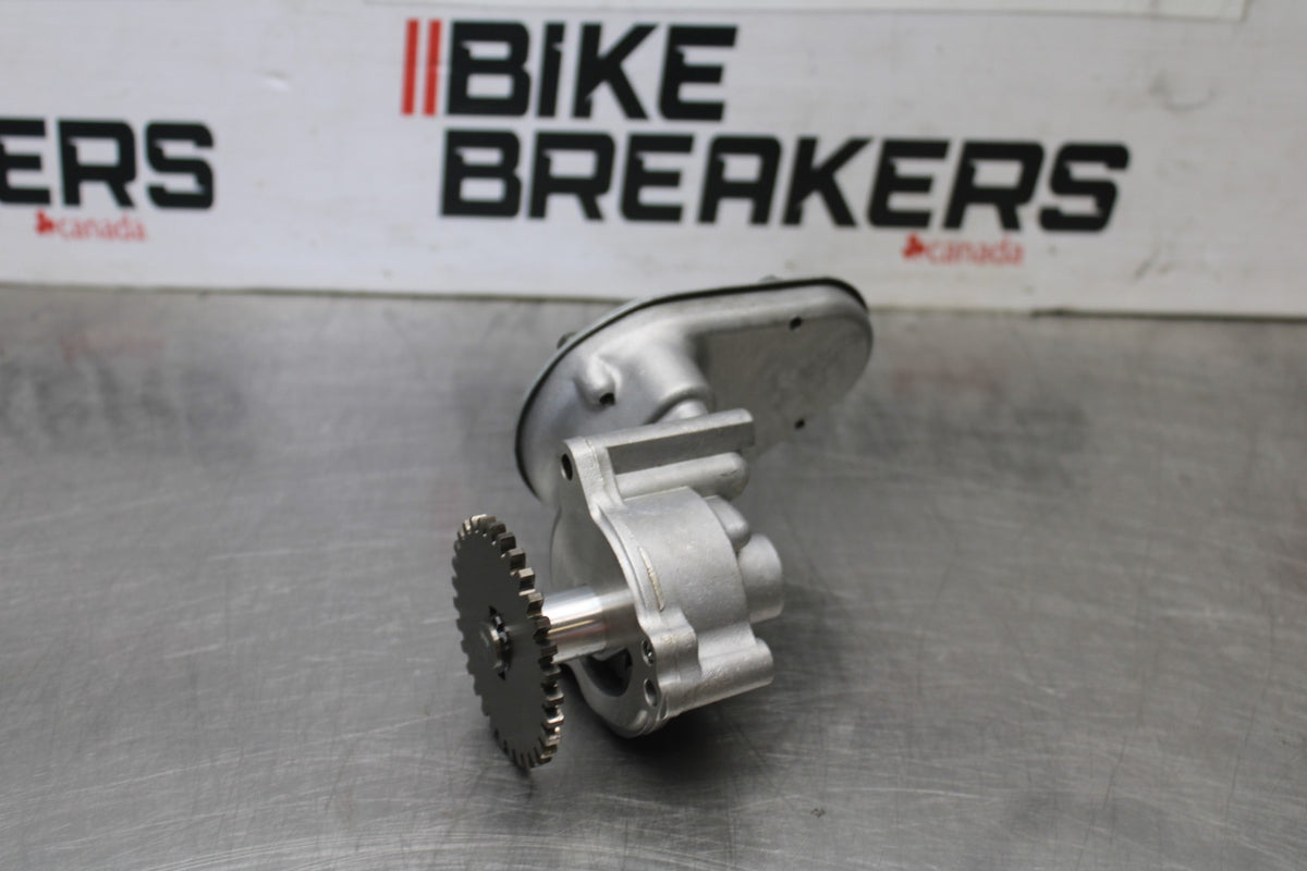 05-09 SUZUKI BOULEVARD C90 ENGINE MOTOR OIL PUMP BB918