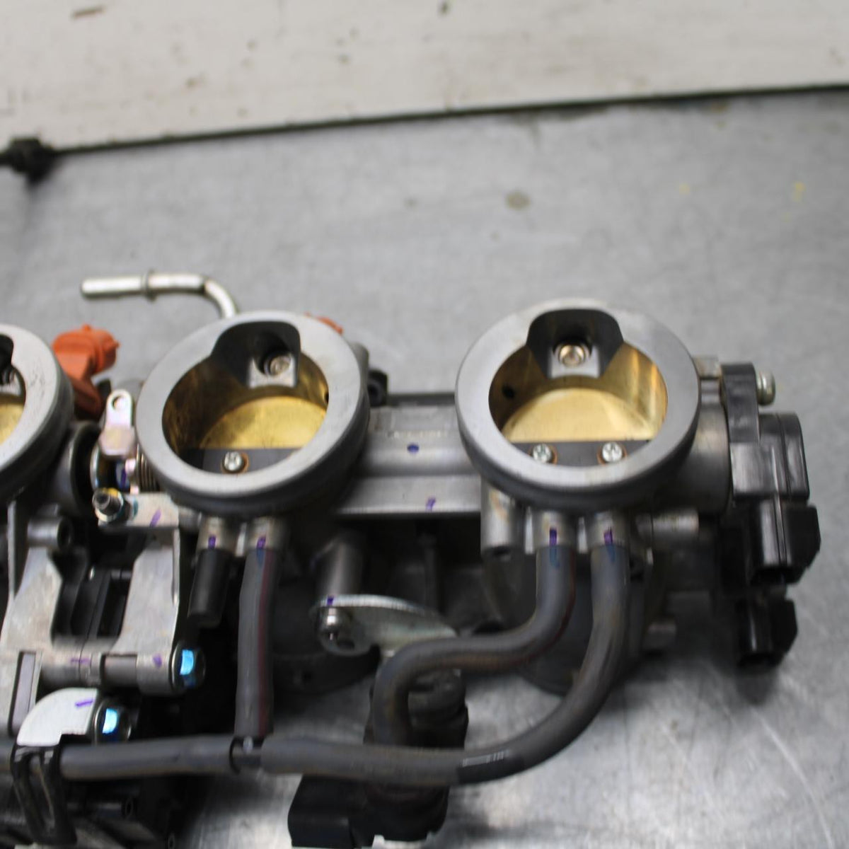 21 KAWASAKI NINJA ZX6R MAIN FUEL INJECTORS / THROTTLE BODIES 16163-1000 BB647