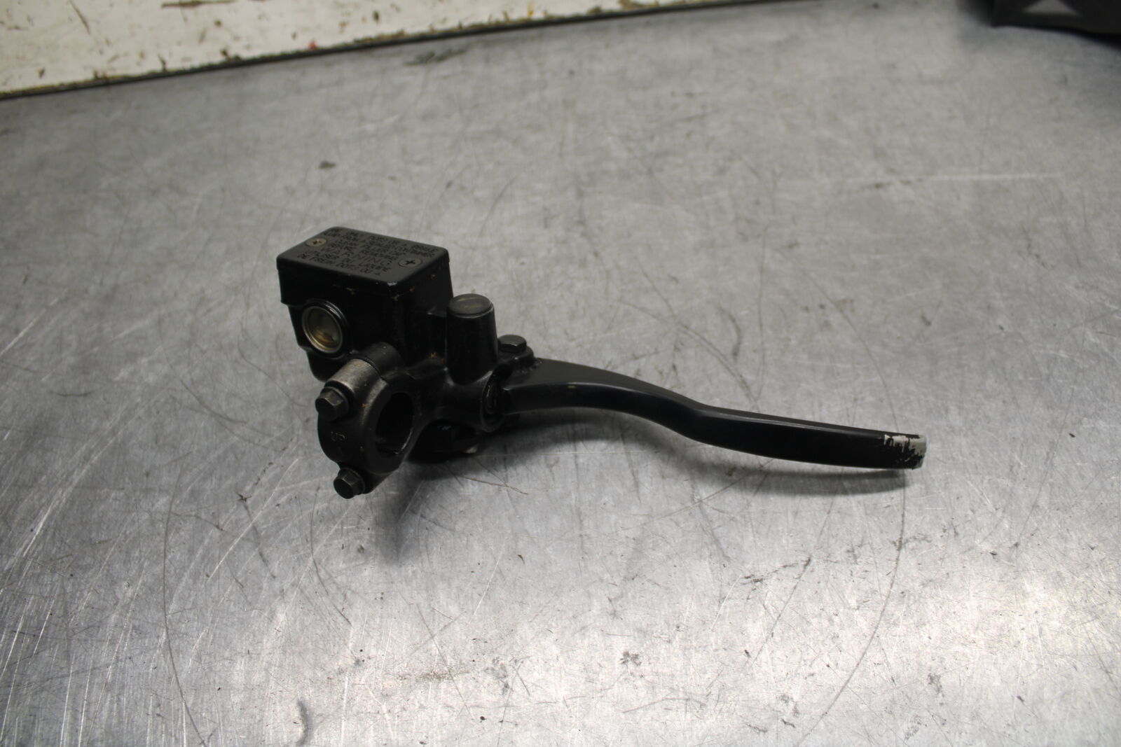 08-12 KAWASAKI NINJA 250R EX250J FRONT BRAKE MASTER CYLINDER w/ LEVER BB111