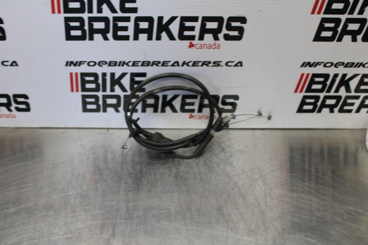 04-05 YAMAHA YZF R1 THROTTLE CABLES LINES BB173