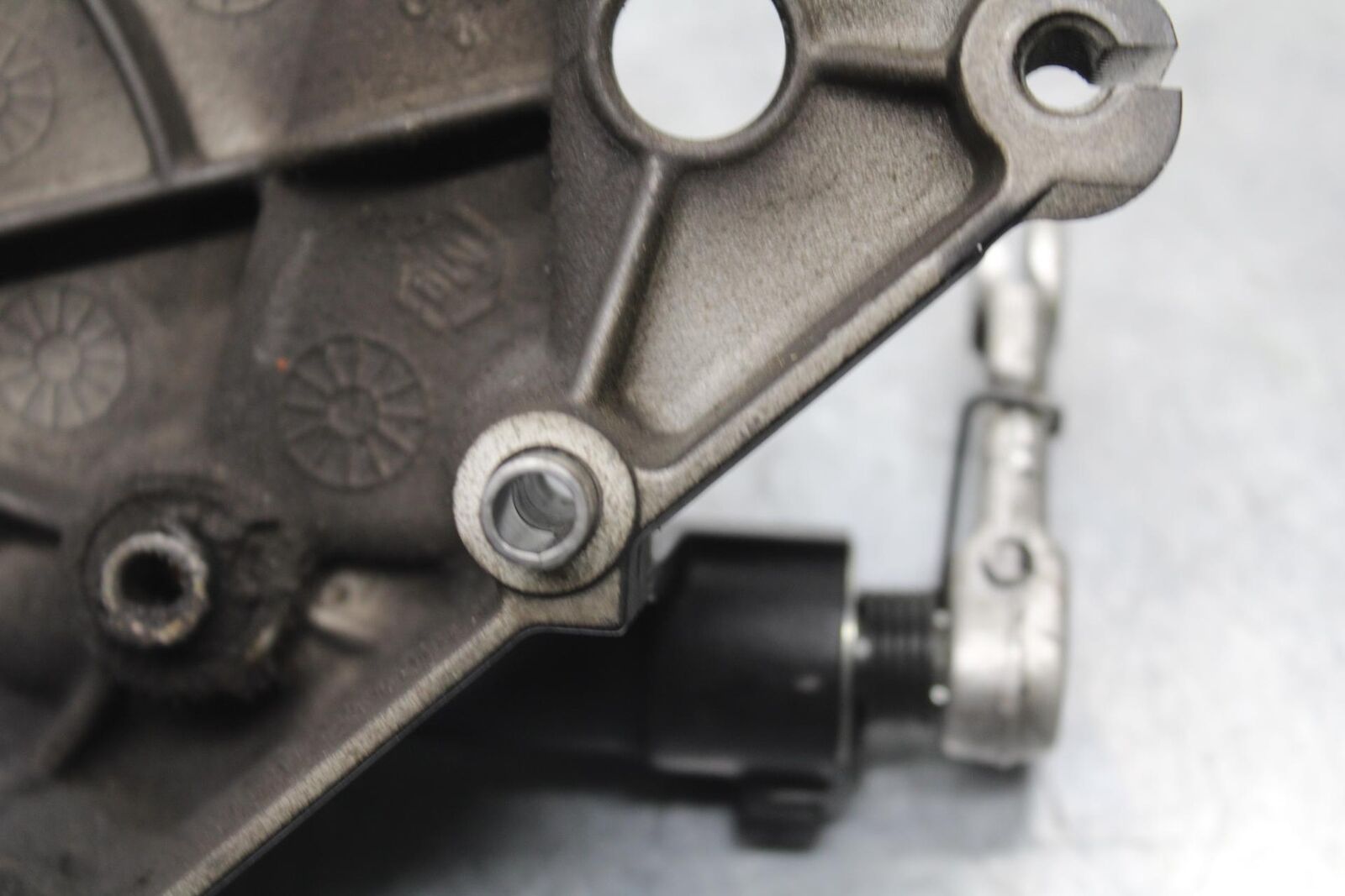 2011 Suzuki GSXR1000 ENGINE SPROCKET COVER BB96