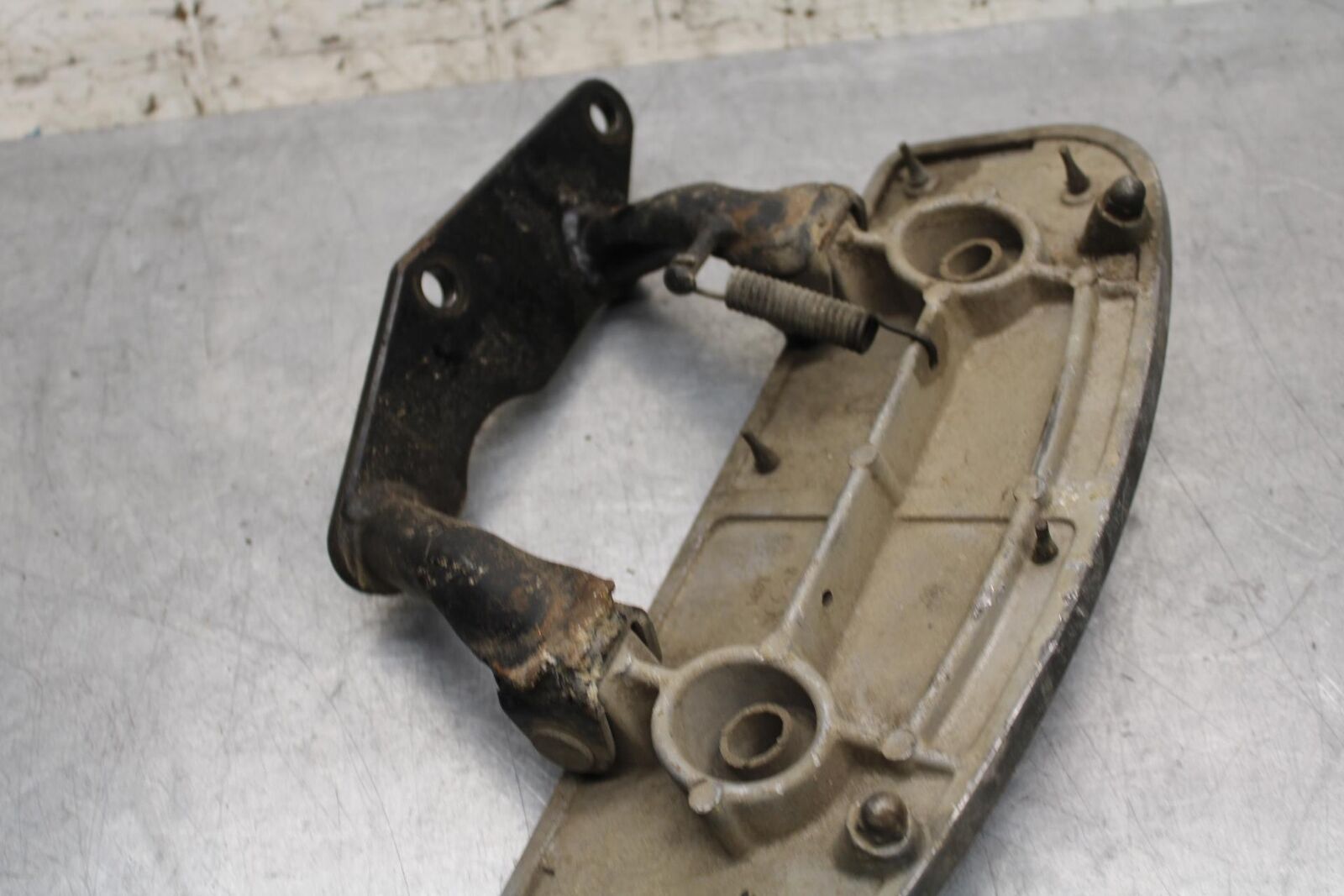 2005 Kawasaki Vulcan 1500 VN1500N Classic LEFT FRONT FOOT PEG BOARD BB576