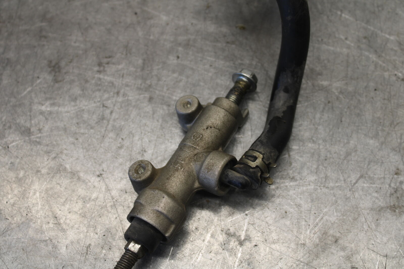 06-07 SUZUKI GSXR 600 REAR BACK BRAKE MASTER CYLINDER W RESERVOIR BB694