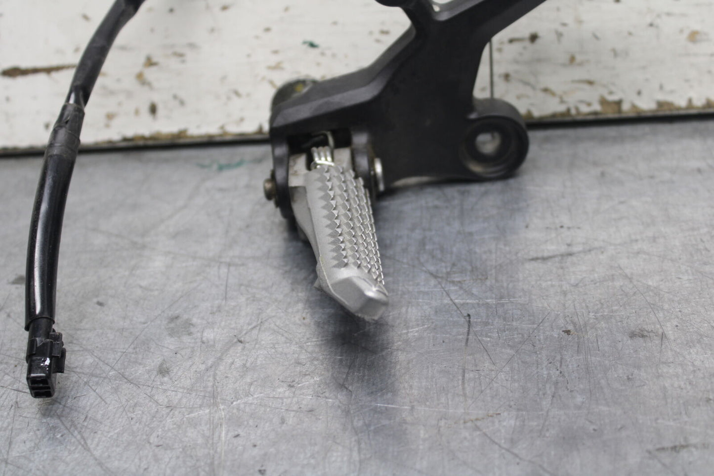 18-23 KAWASAKI NINJA 400 EX400 ABS RIGHT REARSET REAR SET FOOT PEG REST BB747