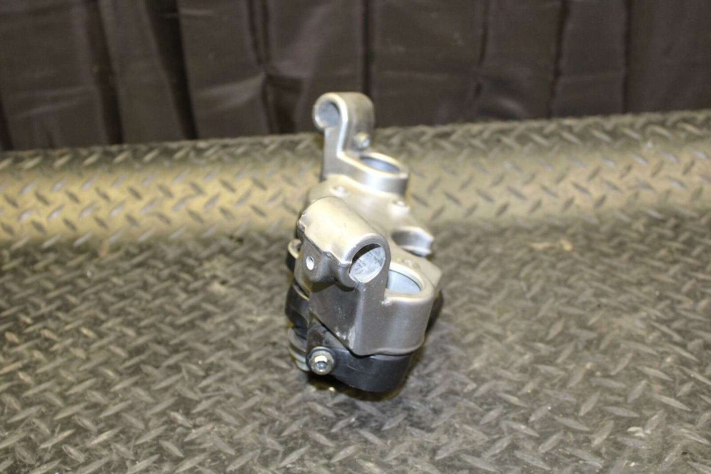 05-06 SUZUKI KATANA 750 GSX750F FORKS UPPER TRIPLE TREE CLAMP RISERS BB166