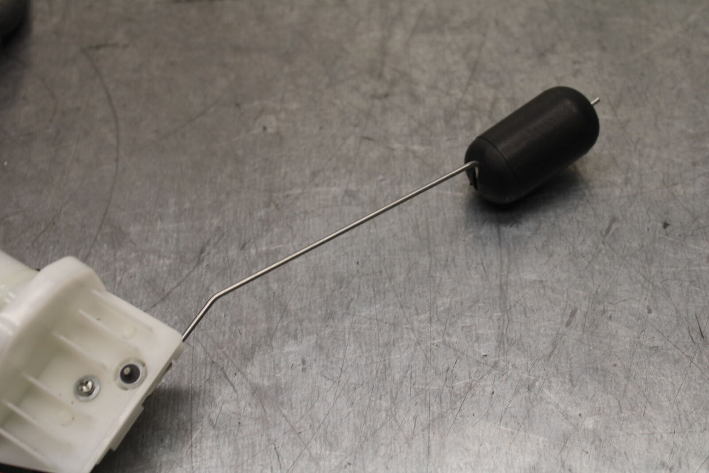 18-23 KAWASAKI NINJA 400 EX400 ABS FUEL PUMP GAS PETROL SENDER UNIT BB747