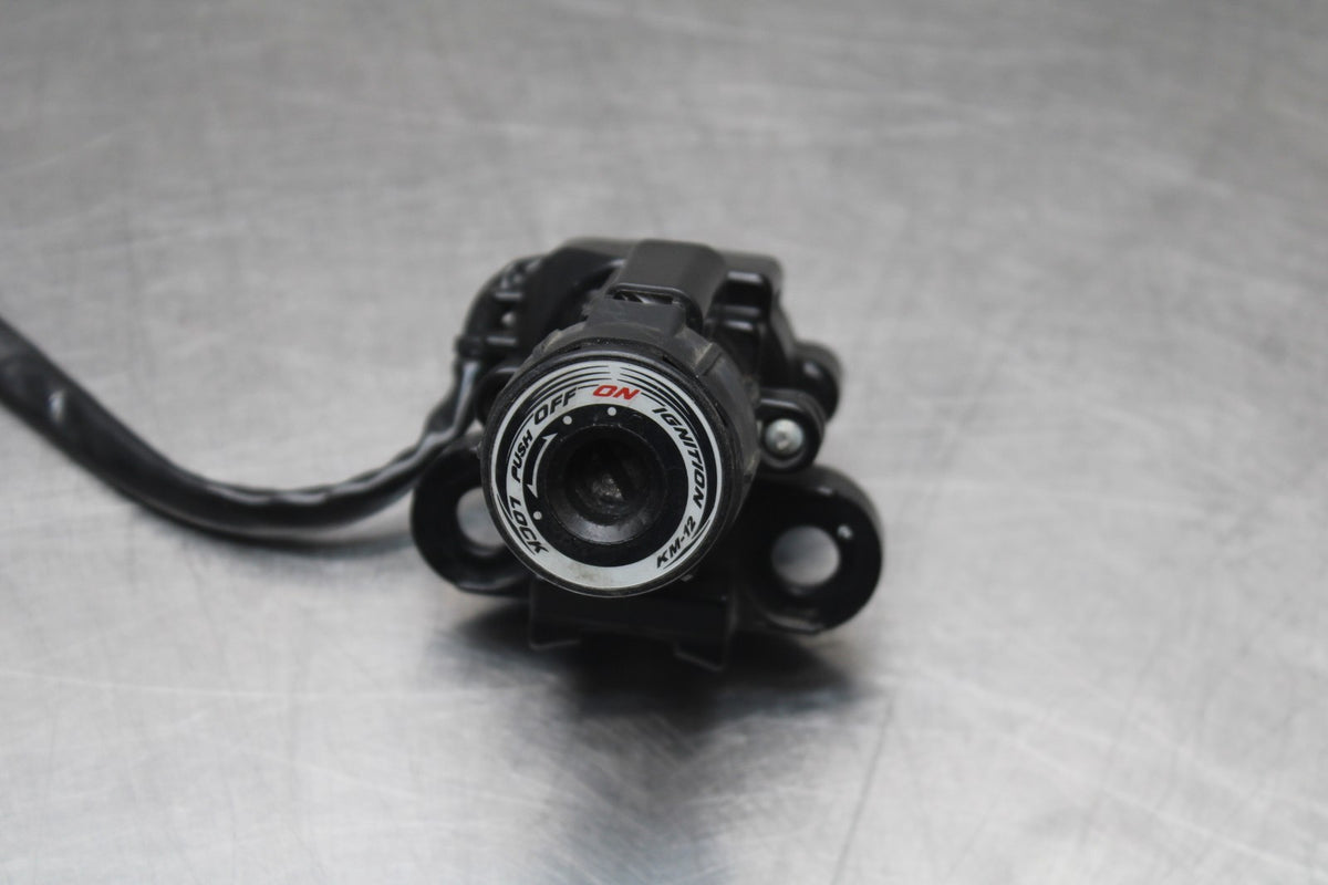 13-18 KAWASAKI NINJA ZX6R IGNITION LOCK W KEY BB666