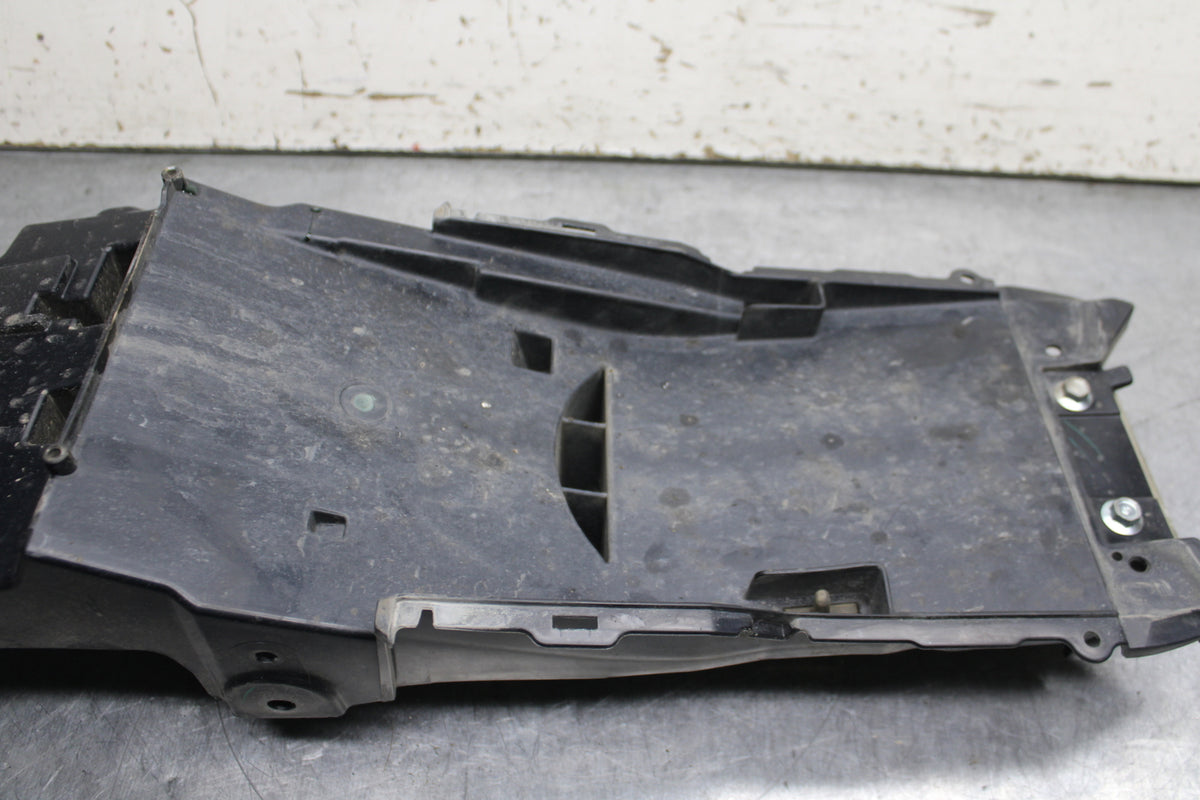 15-16 HONDA CB300F REAR BACK TAIL UNDERTAIL BATTERY TRAY PLASTIC BB740