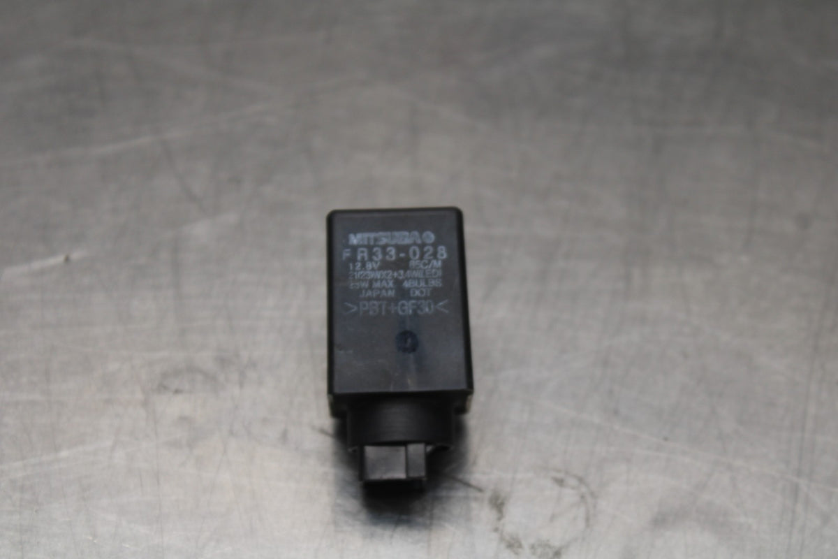 18 HONDA CB500F TURN SIGNAL BLINKER RELAY FLASHER SWITCH BB861