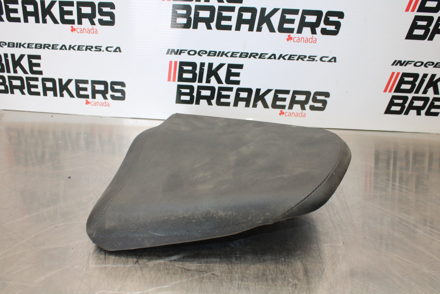 15-16 HONDA CB300F REAR BACK PASSENGER TANDEM SEAT PAD SADDLE PILLION BB150