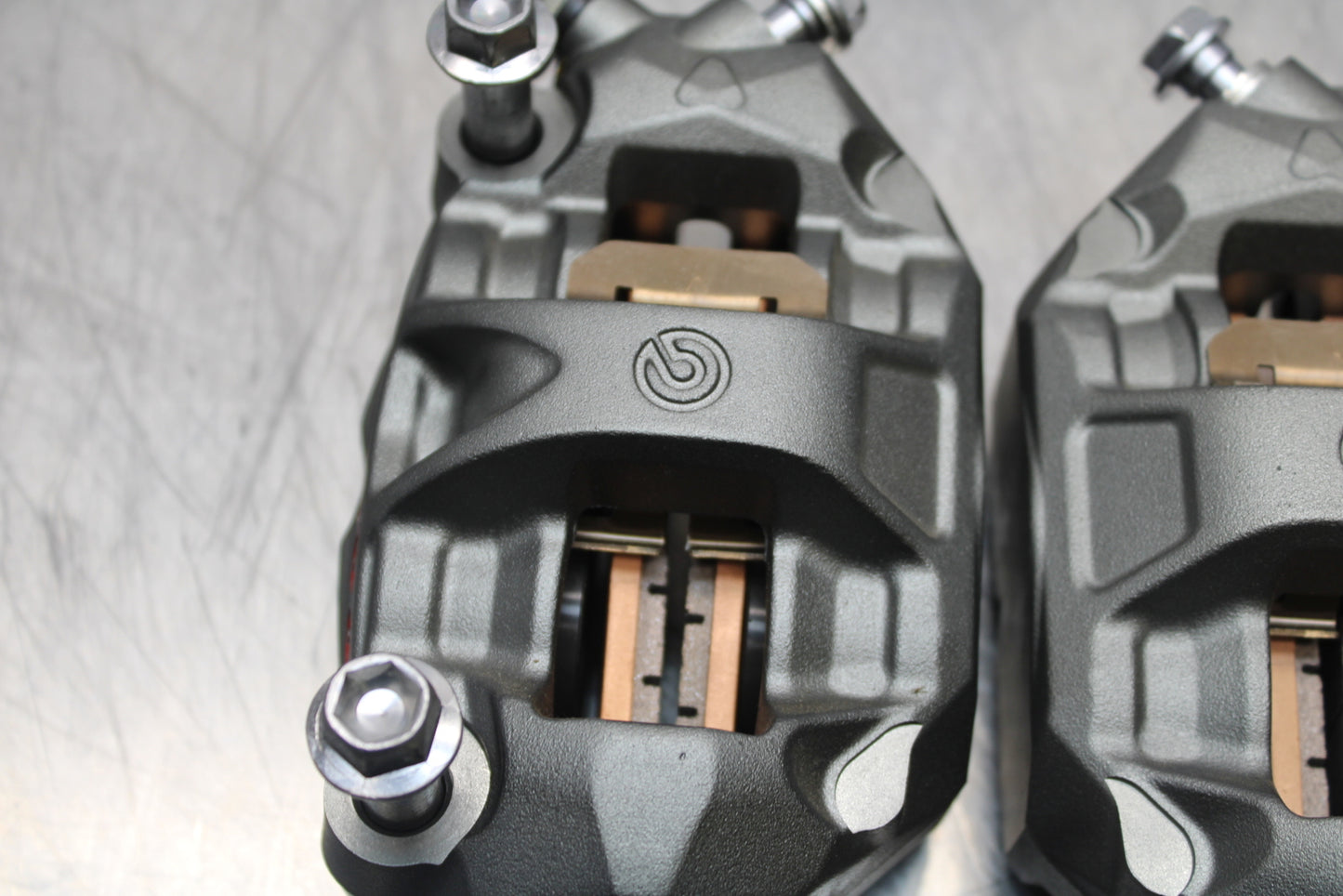 23-24 KAWASAKI NINJA ZX14R NEW!! RIGHT LEFT FRONT BRAKE CALIPER SET BB153