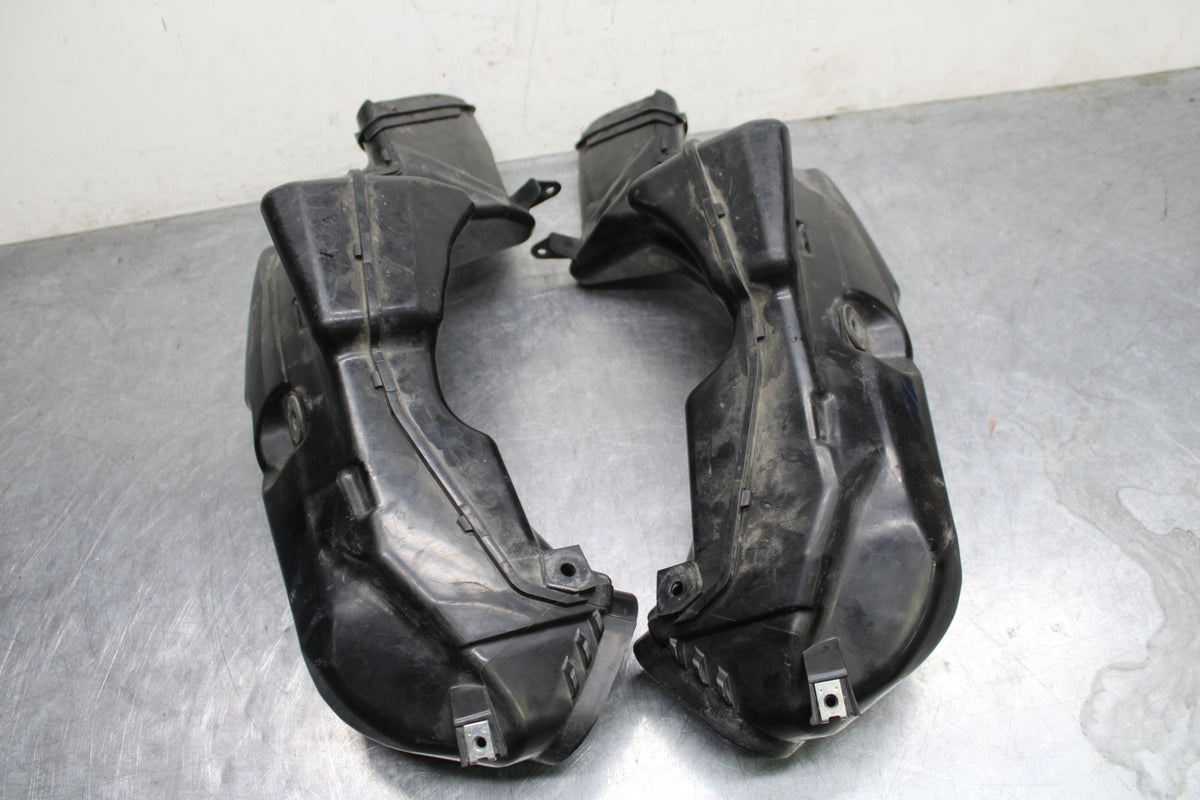 08-10 SUZUKI GSXR 600 RIGHT LEFT AIR INTAKE DUCTS BB132