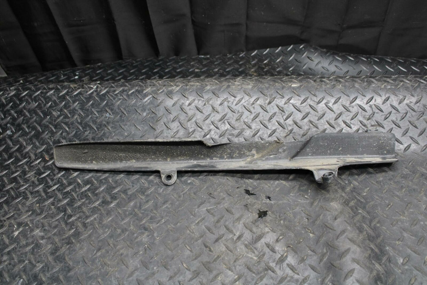 03-04 HONDA CBR600RR REAR BACK DRIVE CHAIN GUARD COVER SHIELD BB200