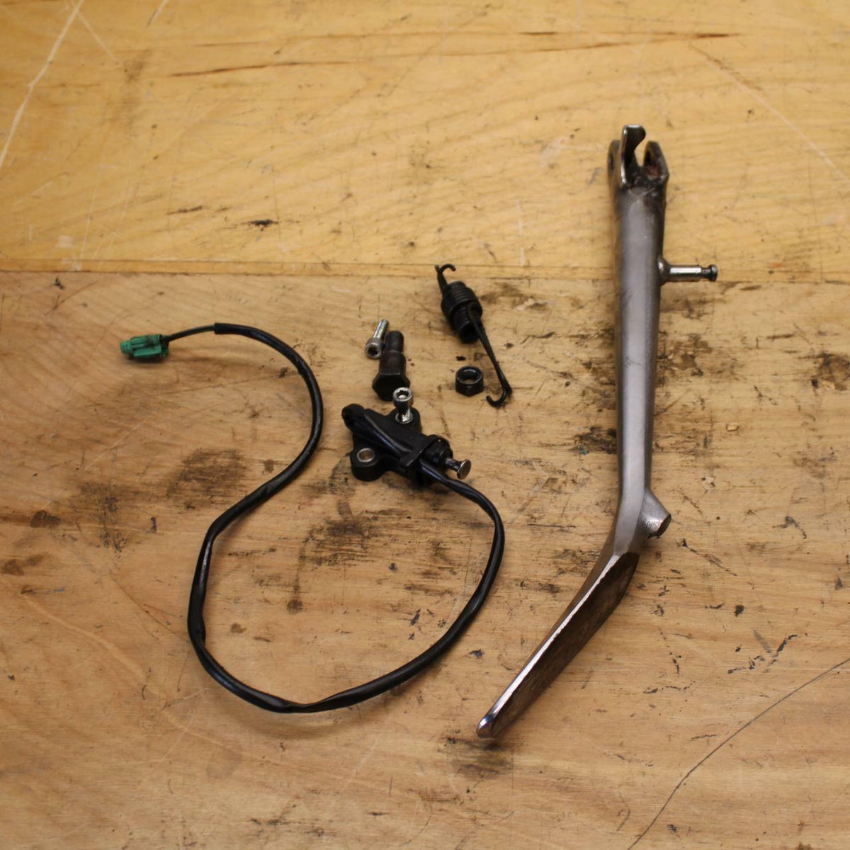 09-10 SUZUKI BOULEVARD M109R KICKSTAND SIDE KICK STAND BB318