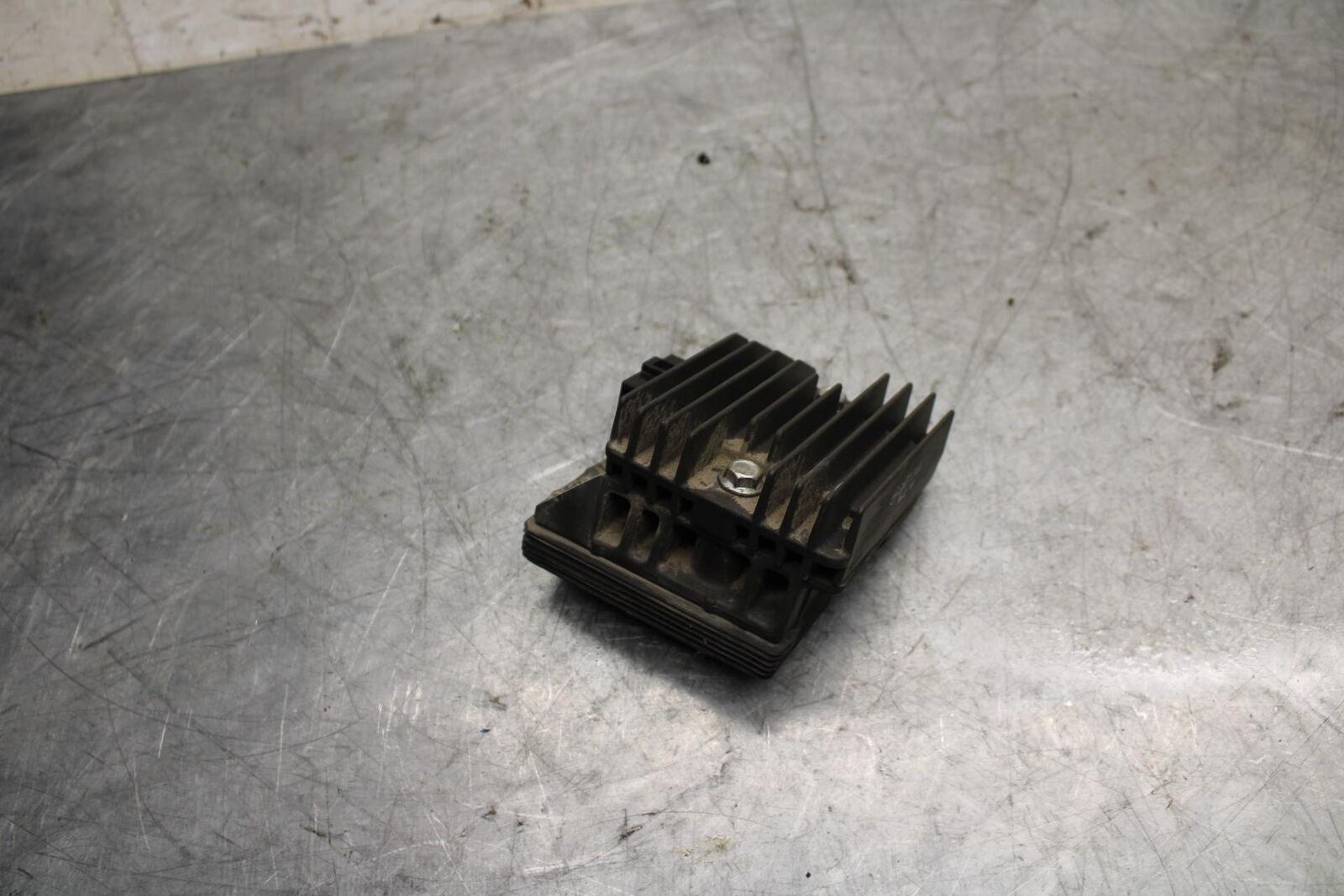 2015 Yamaha YZF R3 RECTIFIER VOLTAGE REGULATOR 1WD-H1960-00-00 BB526