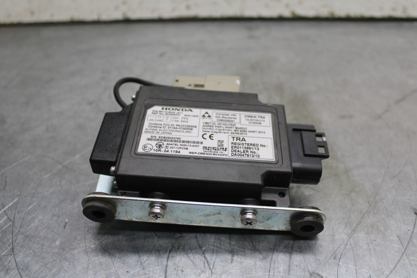 14 HONDA CTX1300A RADIO STEREO CONTROL UNIT BB732
